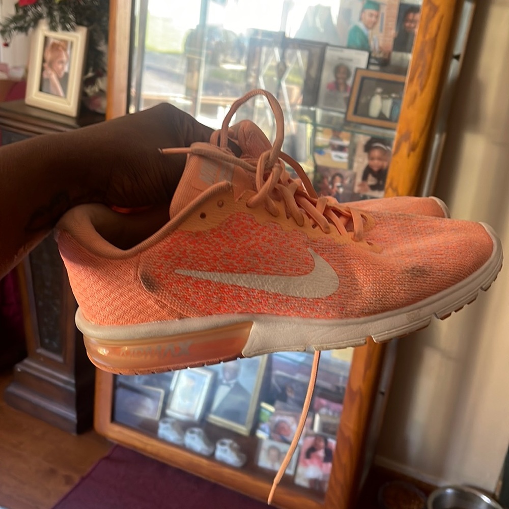 Orange crème air max